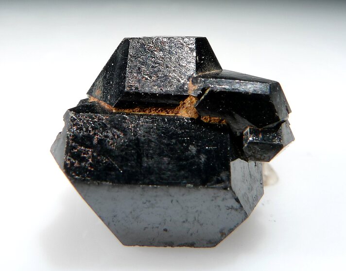 Sharp uraninite group crystal from Swamp Mine aka Swamp Quarry #1