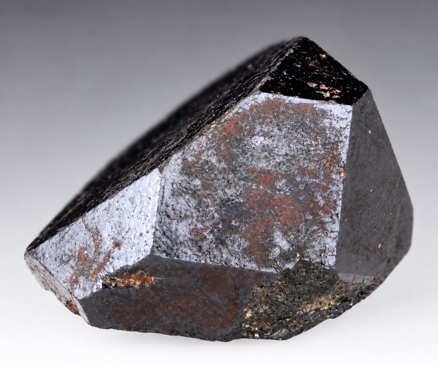 Uraninite crystal from Swamp Quarry #1, Topsham, Maine