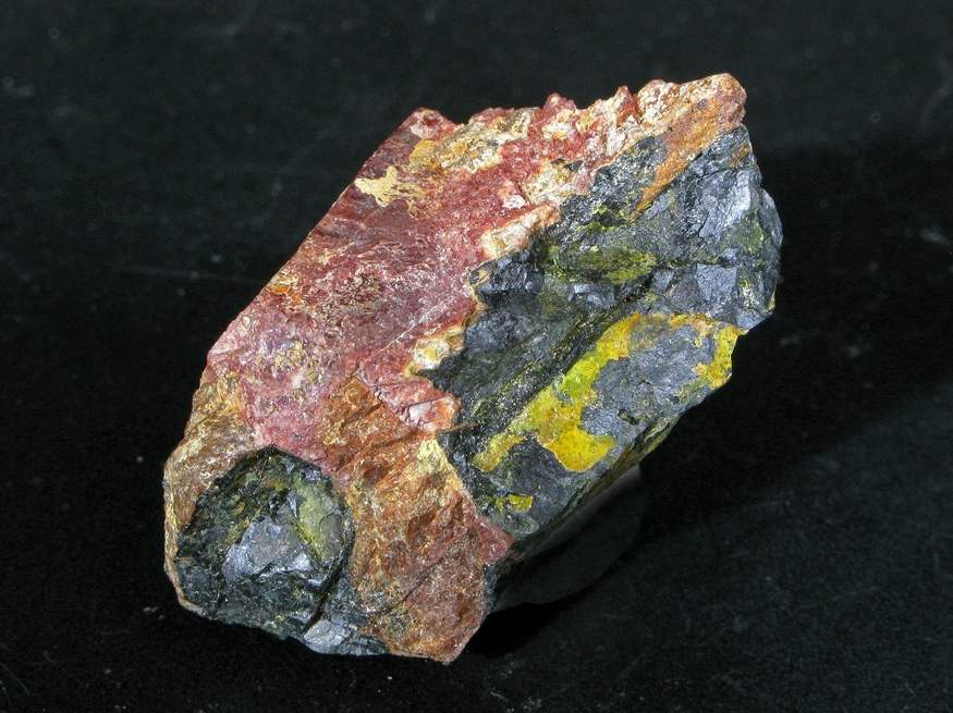 very nice uraninite specimen