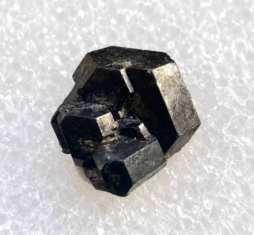 Swamp Quarry in Topsham, Maine - beautiful uraninite crystal